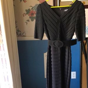 ??Adrianna Papell black tiered dress 3/4 sleeve 4P petite belted knee length